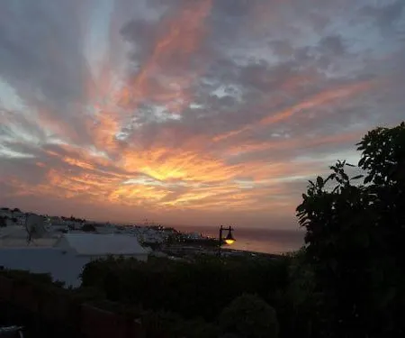 Benedicte Sea View, Heated Pool, Bedroom A/c, Wifi, Sky, Short Walk To Puerto Del Carmen فيلة تياس